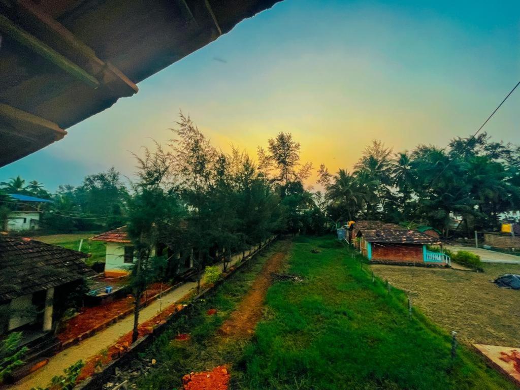 Gokarna Vibes Hotel ภายนอก รูปภาพ